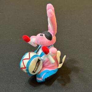 Vintage 1997 Pink Energizer Bunny Plush Stuffed Animal Toy Playing Drums 8"